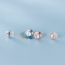 Laden Sie das Bild in den Galerie-Viewer, Zikonia Fisch Ohrstecker aus Silber