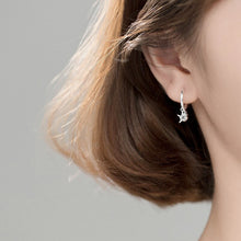 Laden Sie das Bild in den Galerie-Viewer, Muschel-Stern-Perlen Ohrring aus Silber