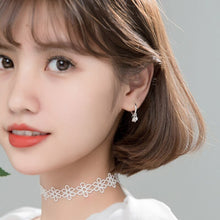 Laden Sie das Bild in den Galerie-Viewer, Muschel-Stern-Perlen Ohrring aus Silber