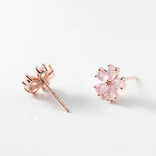 Laden Sie das Bild in den Galerie-Viewer, Blumen Kristall Ohrstecker aus Silber