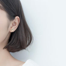 Laden Sie das Bild in den Galerie-Viewer, Ananas Ohrstecker aus Silber