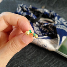 Laden Sie das Bild in den Galerie-Viewer, Ananas Ohrstecker aus Silber