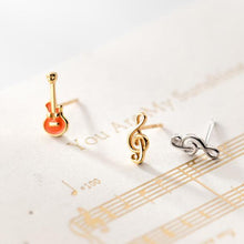 Laden Sie das Bild in den Galerie-Viewer, Gitarren Ohrstecker aus Silber