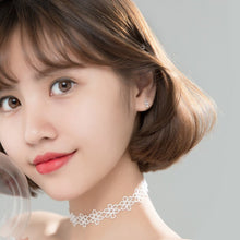 Laden Sie das Bild in den Galerie-Viewer, Gitarren Ohrstecker aus Silber