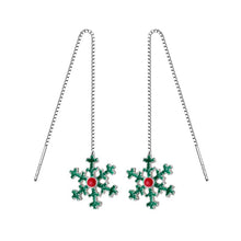 Laden Sie das Bild in den Galerie-Viewer, Grüne Schneeflocken Ohrstecker aus Silber