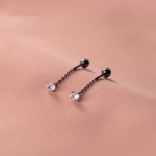 Laden Sie das Bild in den Galerie-Viewer, Kugel Kristall Ohrstecker aus Silber
