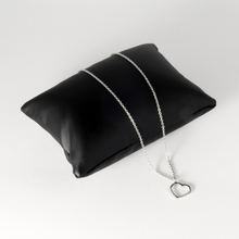 Laden Sie das Bild in den Galerie-Viewer, Herz Halskette