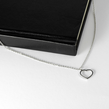 Laden Sie das Bild in den Galerie-Viewer, Herz Halskette
