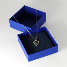 Laden Sie das Bild in den Galerie-Viewer, Blumen Halskette