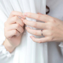 Laden Sie das Bild in den Galerie-Viewer, Ketten Ring aus Silber