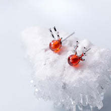 Laden Sie das Bild in den Galerie-Viewer, Rentier Ohrstecker aus Silber