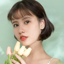 Laden Sie das Bild in den Galerie-Viewer, Grüne Blatt Ohrstecker aus Silber