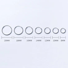 Laden Sie das Bild in den Galerie-Viewer, Runde Ohrringe aus Silber