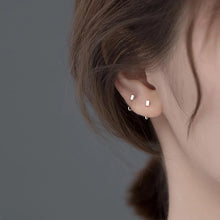 Laden Sie das Bild in den Galerie-Viewer, Mini Rechteck Ohrringe aus Silber