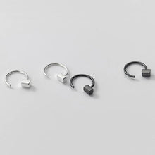 Laden Sie das Bild in den Galerie-Viewer, Mini Rechteck Ohrringe aus Silber