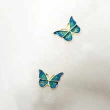 Laden Sie das Bild in den Galerie-Viewer, Schmetterling Ohrstecker aus Silber