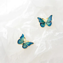 Laden Sie das Bild in den Galerie-Viewer, Schmetterling Ohrstecker aus Silber