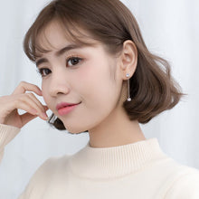 Laden Sie das Bild in den Galerie-Viewer, Schneeflocken Ohrstecker aus Silber