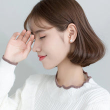 Laden Sie das Bild in den Galerie-Viewer, Eichhörnchen Ohrstecker aus Silber