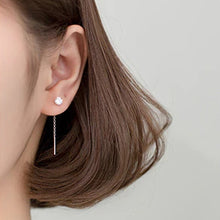 Laden Sie das Bild in den Galerie-Viewer, Kristall Ohrringe aus Silber