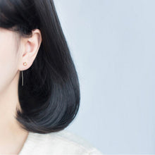 Laden Sie das Bild in den Galerie-Viewer, Kristall Ohrringe aus Silber