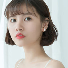 Laden Sie das Bild in den Galerie-Viewer, Eulen Ohrstecker aus Silber