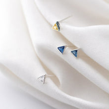 Laden Sie das Bild in den Galerie-Viewer, Dreieck Ohrstecker aus Silber