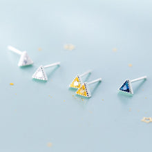 Laden Sie das Bild in den Galerie-Viewer, Dreieck Ohrstecker aus Silber