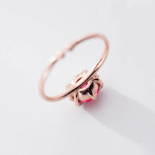 Laden Sie das Bild in den Galerie-Viewer, Roter Katzen Ring aus Silber