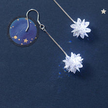 Laden Sie das Bild in den Galerie-Viewer, Schneeflocken Kristall Ohrringe aus Silber
