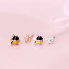 Laden Sie das Bild in den Galerie-Viewer, Bienen Ohrstecker aus Silber