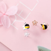 Laden Sie das Bild in den Galerie-Viewer, Bienen Ohrstecker aus Silber