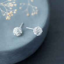 Laden Sie das Bild in den Galerie-Viewer, Steppenläufer Ohrstecker aus Silber