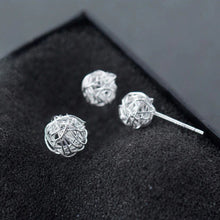 Laden Sie das Bild in den Galerie-Viewer, Steppenläufer Ohrstecker aus Silber