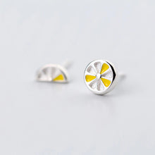 Laden Sie das Bild in den Galerie-Viewer, Zitronen Ohrstecker aus Silber