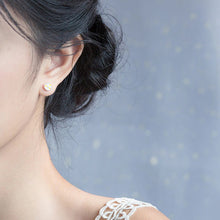 Laden Sie das Bild in den Galerie-Viewer, Zitronen Ohrstecker aus Silber