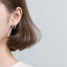 Laden Sie das Bild in den Galerie-Viewer, Mond Ohrstecker aus Silber