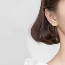 Laden Sie das Bild in den Galerie-Viewer, Grüne Kleeblatt Ohrstecker