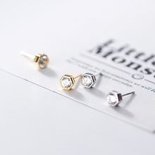 Laden Sie das Bild in den Galerie-Viewer, Hexagon Ohrstecker aus Silber