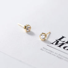 Laden Sie das Bild in den Galerie-Viewer, Hexagon Ohrstecker aus Silber