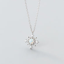 Laden Sie das Bild in den Galerie-Viewer, Scheeflocken Perlen Halskette