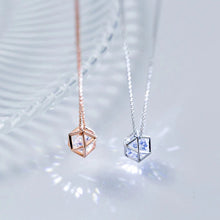 Laden Sie das Bild in den Galerie-Viewer, Eingeschlossene Kristall Halskette aus Silber