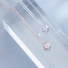 Laden Sie das Bild in den Galerie-Viewer, Eingeschlossene Kristall Halskette aus Silber