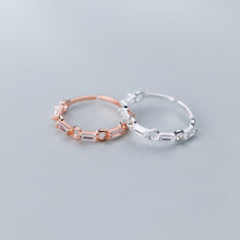 Laden Sie das Bild in den Galerie-Viewer, Geometrischer Ring aus Silber