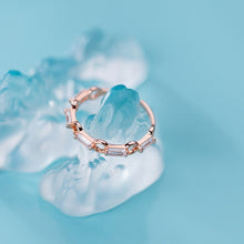 Laden Sie das Bild in den Galerie-Viewer, Geometrischer Ring aus Silber