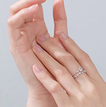 Laden Sie das Bild in den Galerie-Viewer, Sternen Ring aus Silber