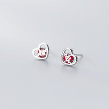 Laden Sie das Bild in den Galerie-Viewer, Herzschlag Ohrstecker aus Silber