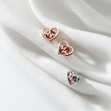 Laden Sie das Bild in den Galerie-Viewer, Herzschlag Ohrstecker aus Silber
