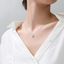 Laden Sie das Bild in den Galerie-Viewer, Ahorn Blatt Halskette aus Silber