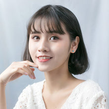 Laden Sie das Bild in den Galerie-Viewer, Türkis Marienkäfer Ohrstecker aus Silber